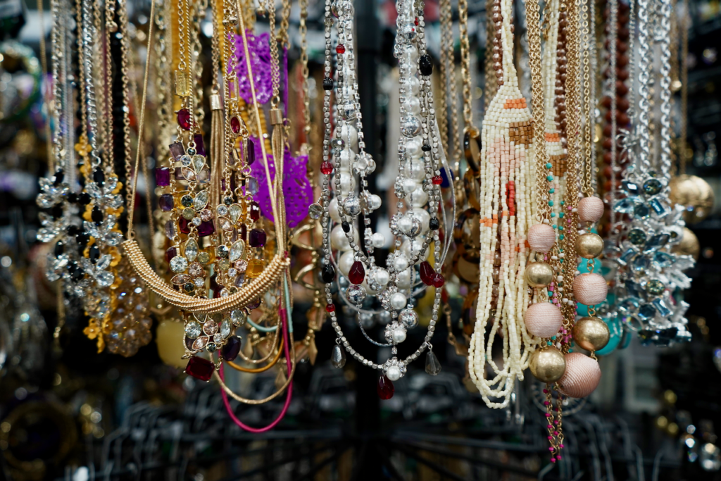 jewelry trends and merchandising